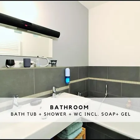 Townhouse With Garden, Terrace & Balcony Holiday home