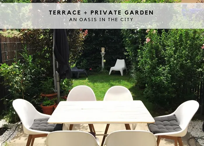 Townhouse With Garden, Terrace & Balcony *