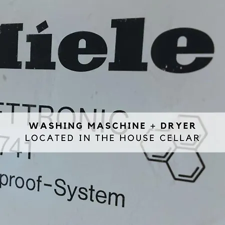 Townhouse With Garden, Terrace & Balcony Feriehus Berlin