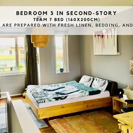 Townhouse With Garden, Terrace & Balcony * Berlin