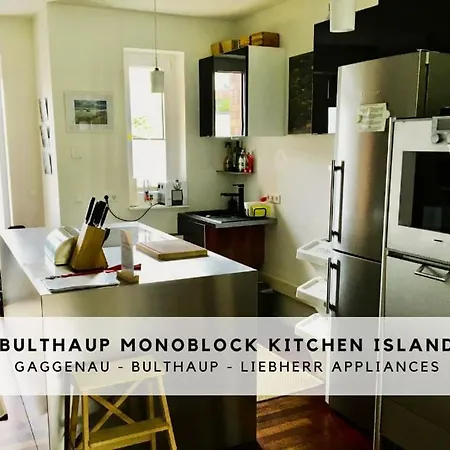 Townhouse With Garden, Terrace & Balcony *