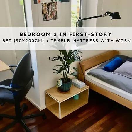 Townhouse With Garden, Terrace & Balcony Feriehus *