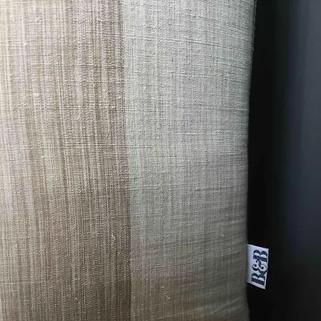 Townhouse With Garden, Terrace & Balcony *