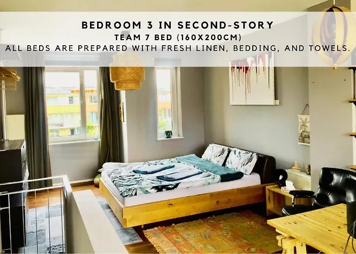 Townhouse With Garden, Terrace & Balcony * Berlino